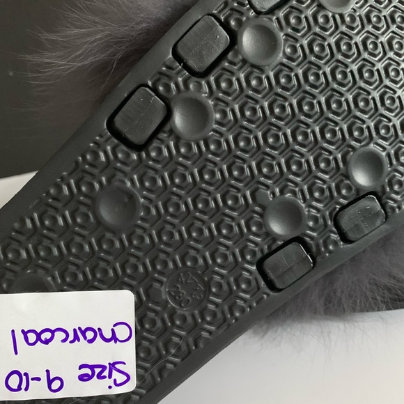 Fox fur slides - Picture 4 of 4